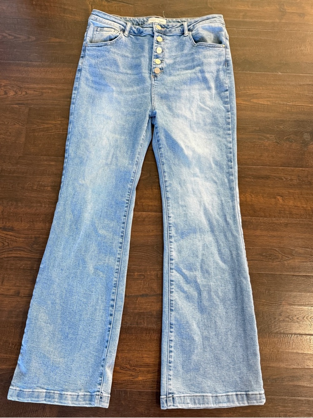 Risen Jeans Women Light Wash High Rise Button Fly Flare Jeans RDP5521 Size 1X